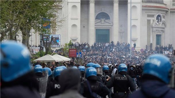 Vor allem vor dem Derby in Rom gab es Ausschreitungen durch Randalierer.