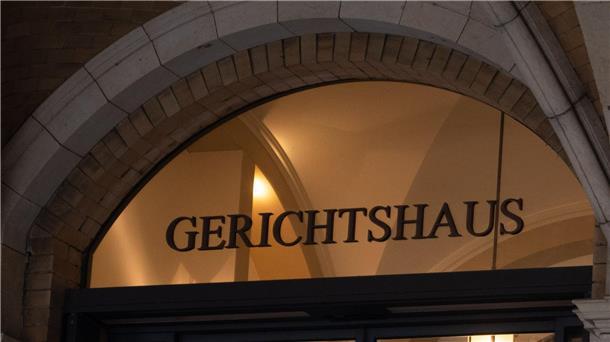Prozess gegen mutmaßliche Millionen-Diebin beginnt Vor dem Bremer Landgericht beginnt ein Prozess um einen spektakulären Millionendiebstahl.