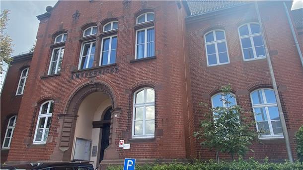 Vor dem Bremervörder Amtsgericht mussten sich zwei Männer wegen versuchter Erpressung verantworten. Einer der Angeklagten wurde zu einer Geldstrafe verurteilt.