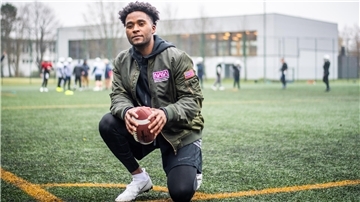 Vor drei Jahren heuerte Dionne Vassar schon mal bei den Bremerhaven Seahawks an. Jetzt kehrt der Quarterback zurück zu den OSC-Footballern.