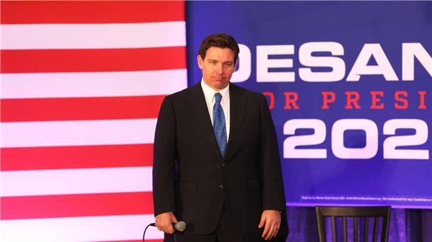 Ist Trump noch zu stoppen? DeSantis steigt aus Vor einigen Monaten hatte Floridas ultrakonservativer Gouverneur Ron DeSantis noch als aussichtsreichster parteiinterner Konkurrent für Trump gegolten.