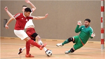Vor fünf Jahren kickten die Futsaler des OSC Bremerhaven noch in der Regionalliga, damals die höchste Spielklasse. Das Bild zeigt Torwart Delmar da Rocha Nunes in Aktion. 
