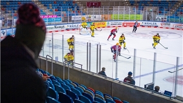 Vor leeren Sitzreihen bestritten die Fischtown Pinguins ihr erstes Spiel der Saison.