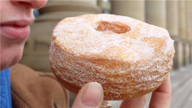 Vor zehn Jahren: Cronut wird zum viralen Food-Trend Vor zehn Jahren eroberte der „Cronut“ die Welt im Sturm.