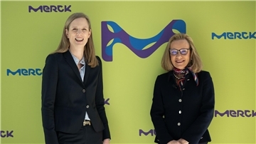 Vorstandschefin Belen Garijo (r.) und Helene von Roeder, Mitglied der Geschäftsleitung und Finanzvorständin bei Merck.