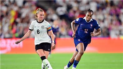 Während Janina Minge ins DFB-Team zurückkehrt, fällt Frankreichs Marie-Antoinette Katoto fürs Rückspiel aus. (Archivbild)