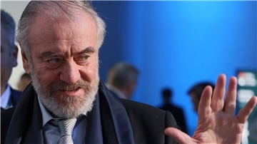 Waleri Gergijew, der bisher als Direktor des Mariinski-Theaters in St. Petersburg tätig war, wurde von der russischen Regierung zum Direktor des Moskauer Bolschoi-Theaters ernannt.