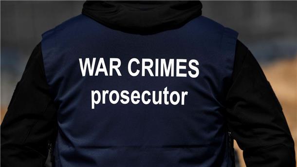 Russland soll über ukrainische Kriegsgefangene getötet haben „War Crimes Prosecutor“ („Ankläger für Kriegsverbrechen“)Ein Ermittler eines internationalen Forensik-Teams.