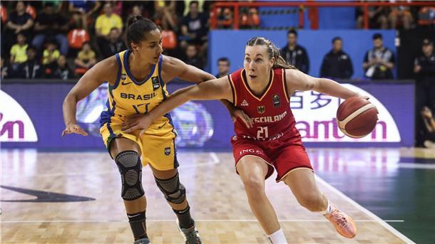 Doppelt für qualifizierte Brunckhorst spielt 3x3-Basketball War in zwei Wettbewerben für Olympia qualifiziert: Svenja Brunckhorst (r).