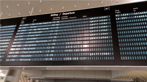 Warnstreik: Flugverkehr an mehreren Airports gestört Warnstreik nun auch in Hannover: Am Flughafen kommt es heute zu erheblichen Verspätungen und Ausfällen.