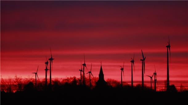 „Windkraft-Gipfel“: Energiebranche erwartet Aufbruchsignal Was bringt der „Windkraft-Gipfel“? Bundeswirtschaftsminister Robert Habeck (Grüne) hat Vertreter von Energieverbänden sowie Ländern nach Berlin eingeladen.