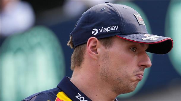 Was mit seiner Strafe ist, weiß Verstappen auch nicht so recht. 