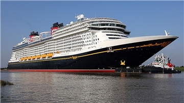 Neue Attraktionen für Familien und Erwachsene gibt es an Bord der „Disney Treasure“. Das Jungfernfahrt des Kreuzfahrtschiffes beginnt am 21. Dezember. 
