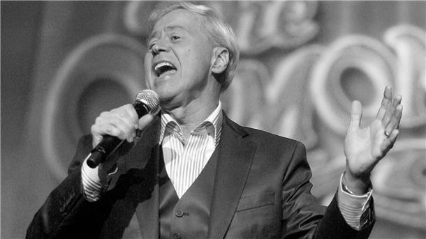 The Osmonds: US-Sänger Wayne Osmond gestorben Wayne Osmond bei einem Auftritt zum 50-jährigen Jubiläum der Osamonds-Show. (Archivbild)