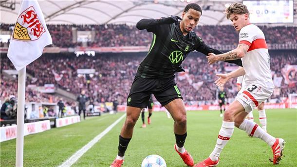 VfL Wolfsburg verleiht Belgier Vranckx nach Italien Wechselt nach Italien: Wolfsburg-Profi Aster Vranckx (l).