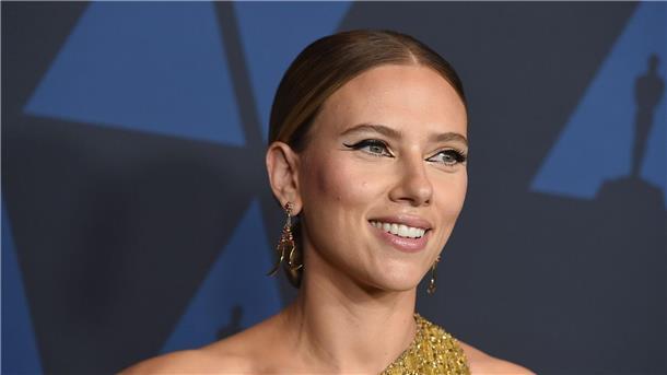 OpenAI verteidigt sich in Streit um KI-Stimme Wegen der KI-Stimme „Sky“ ist es zum Streit zwischen OpenAI und Scarlett Johansson gekommen.