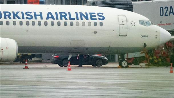 Urteil gegen Flughafen-Geiselnehmer nicht rechtskräftig Wegen einer Geiselnahme war vor einem Jahr der Flugbetrieb am Hamburger Flughafen mehr als 20 Stunden unterbrochen.