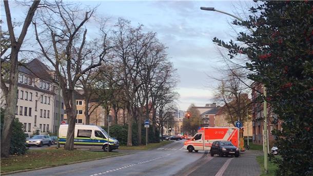 Busfahrer-Streik bringt viele Menschen in die Bedrouille Wegen eines Unfalls ist die Friedrich-Ebert-Straße gesperrt.