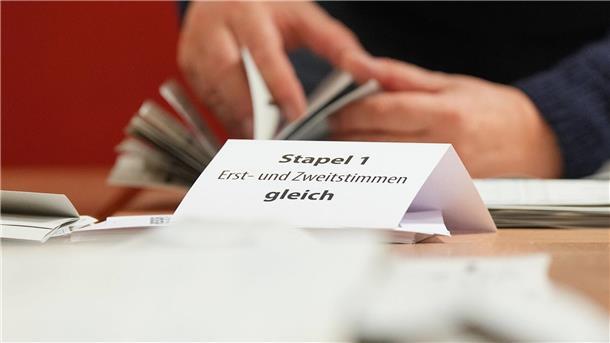 Druck auf Ampel wächst nach Berliner Wahlwiederholung Wegen zahlreicher Pannen musste die Bundestagswahl 2021 in Berlin teilweise wiederholt werden.