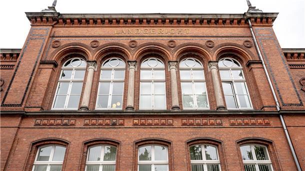Fassade des Landgerichts Verden