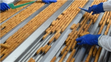 Weil die Deutschen in der Krise Tiefgekühltes kaufen, hat Frosta die Produktion hochgefahren. Gefragt sind vor allem Fischstäbchen.