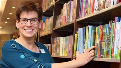 Welche Titel gingen 2022 besonders häufig über den Ladentisch? Buchhänderlin Anne v. Bestenbostel verrät es.
