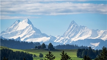 Wenn Deutsche so könnten, wie sie wollten, dann würden sie am liebsten in die Schweiz auswandern. (Archivbild)