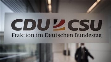 Wenn jetzt schon Bundestagswahlen wären, würde die CDU/CSU klar als Sieger hervorgehen.