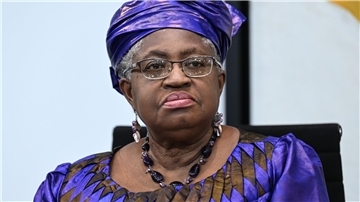 „Wenn sich die Investitionen erstmal einmal verschoben und Lieferketten zerschlagen haben, ist das nicht so einfach zu reparieren“, warnt Ngozi Okonjo-Iweala.