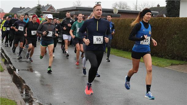 Wer das neue Jahr sportlich beenden möchte, kann sich noch für den Silvesterlauf anmelden.