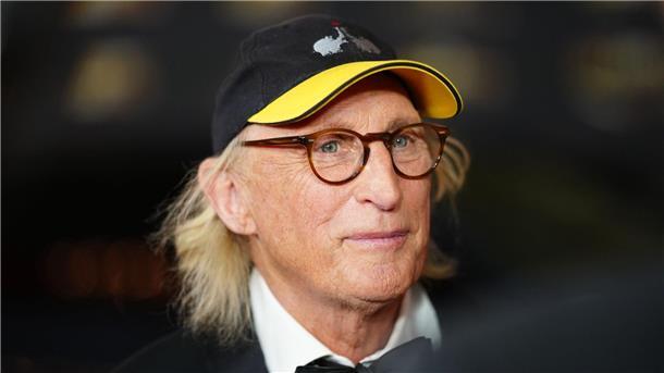 Ottos „Friesenjung“ stürmt die Charts Wer hätte das gedacht: Otto Waalkes‘ „Friesenjung“ führt die Offiziellen Deutschen Single-Charts an.
