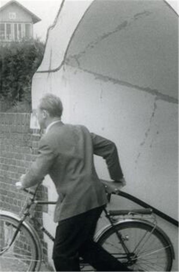 Wer mit dem Fahrrad unterwegs war, musste es einst im Fußgängertunnel die Treppenstufen hinauf wuppen.