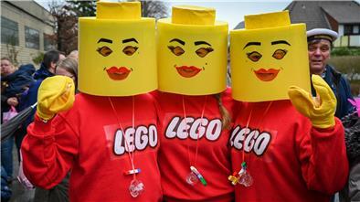 Wer möchte, kann den Karneval in Wehdel auch als Legostein erleben. Hier ein Foto aus 2020.