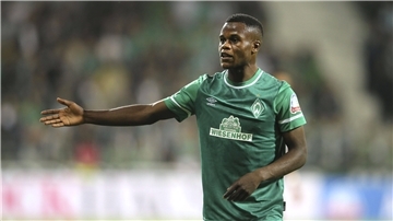 Werder Bremen hat den Loxstedter Abdenego Nankishi nach Almelo verliehen, damit der 20-Jährige Spielpraxis erhält.
