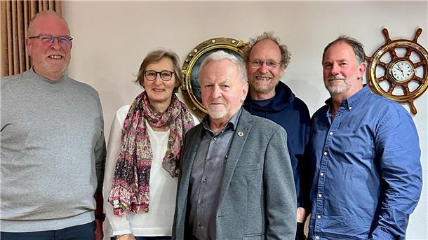 Vier Männer und eine Frau