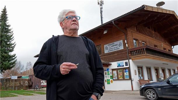 Trauer um Kult-Trainer: Werner Lorant gestorben Werner Lorant lebte zuletzt auf einem Campingplatz.