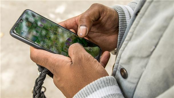 Whatsapp will Handynutzer dazu bringen neue Datenschutz-Bestimmungen zu akzeptieren.