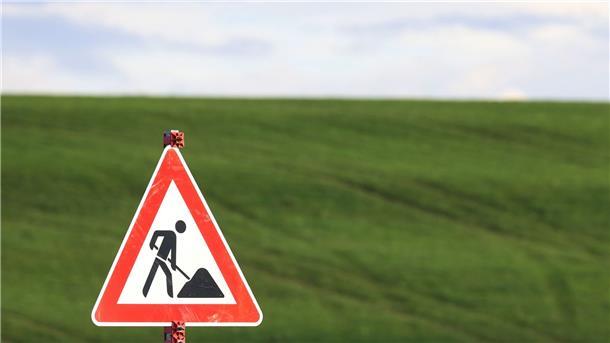 Wie lang kann verkauftes Bauland zurückgefordert werden? Der Bundesgerichtshof berät dies gerade anhand eines Falls aus Niederbayern.