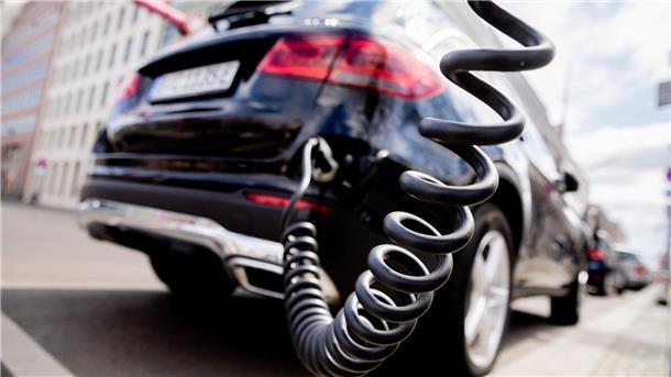 Auto-Importeure: E-Fahrzeuge drohen unattraktiver zu werden Wie sieht die Zukunft der Elektromobilität aus?