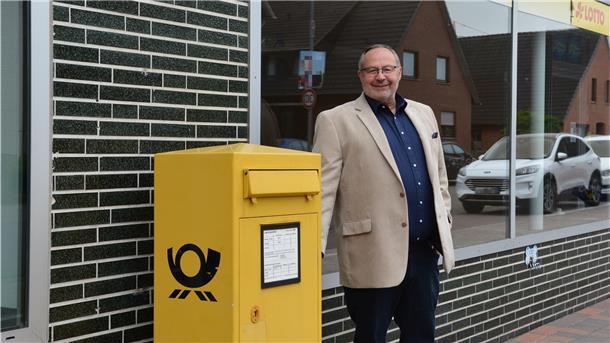 Wie viele Spadener bedauert auch der stellvertretende Ortsbürgermeister von Spaden, Hans Peter Fahlbusch, die Schließung der Post in der Leher Straße. Eine Nachfolge ist bislang nicht in Sicht.