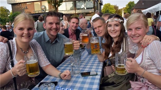 Wiesn-Stimmung herrschte Donnerstagabend im Bördeort.