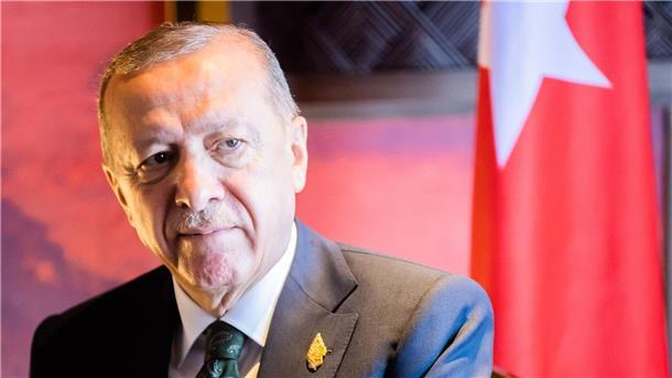 Vorgezogene Wahlen - taktisches Manöver von Erdogan? Will den Termin für die vorgezogenen Wahlen im Alleingang durchsetzen: Recep Tayyip Erdogan.