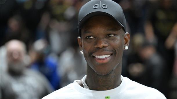 Nächster Club: Dennis Schröder vor Wechsel nach Sacramento Will künftig für die Kings spielen: Weltmeister Schröder.