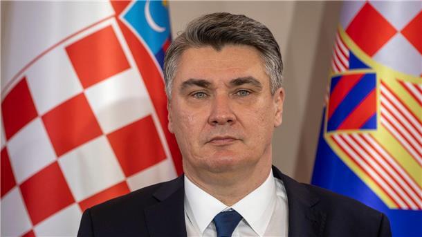 Kroatien wählt neues Parlament Will Ministerpräsident an der Spitze einer SDP-geführten Regierung werden: Zoran Milanovic.