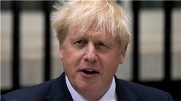 Will seinen Vater Stanley Johnson (82) laut Bericht mit dem Titel „Sir“ würdigen lassen: der frühere Premier Boris Johnson.