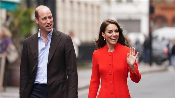 William und Kate auf dem Weg zum Pub „Dog and Duck“.