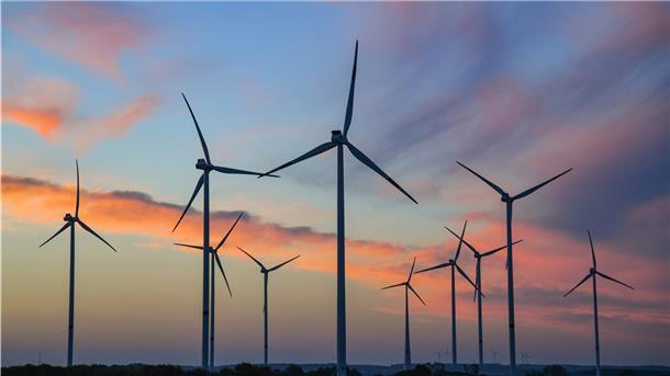 Windräder der aktuellen Bauart ragen bis 270 Meter in die Höhe. Im Dreieck zwischen Brüttendorf, Wistedt und Wehldorf soll nach dem Willen des Kreises ein Windpark entstehen.