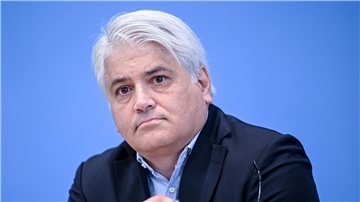 „Wir ehren die Toten und entehren am nächsten Tag die Lebenden“: der Antiziganismusbeauftragte Mehmet Daimagüler.