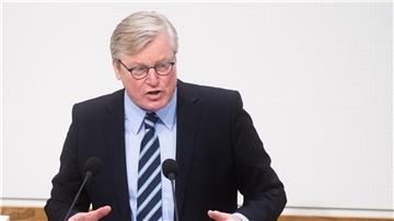 Wirtschaftsminister Bernd Althusmann lobt die Bürger für viel Disziplin in der Corona-Pandemie.