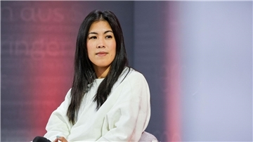 Wissenschaftsthemen für Kinder aufbereitet - Mai Thi Nguyen-Kim stellt auf der Buchmesse ihre Reihe „BiBiBiber hat da mal ‚ne Frage“ vor.